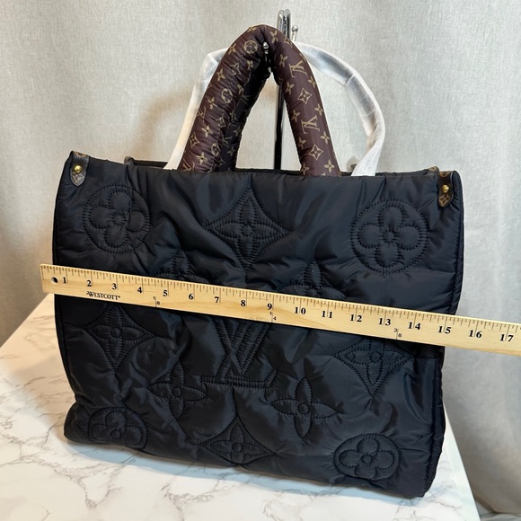 Source Unknown Monogram Puffer Bag GM - Picture 13 of 16